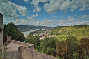 Als Vergleich dazu eine Aufnahme, die mit der HDR-Funktion der 650D gemacht wurde. Man erhält eine ähnlich gute Zeichnung im Himmel, trotzdem wirkt das Foto aber künstlich.