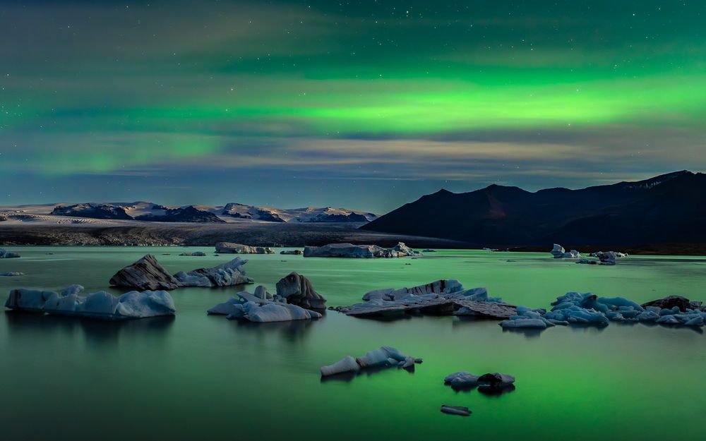 Polarlichter über der Jökulsárlón Glacier Lagoon von Torsten Hartmann Photography