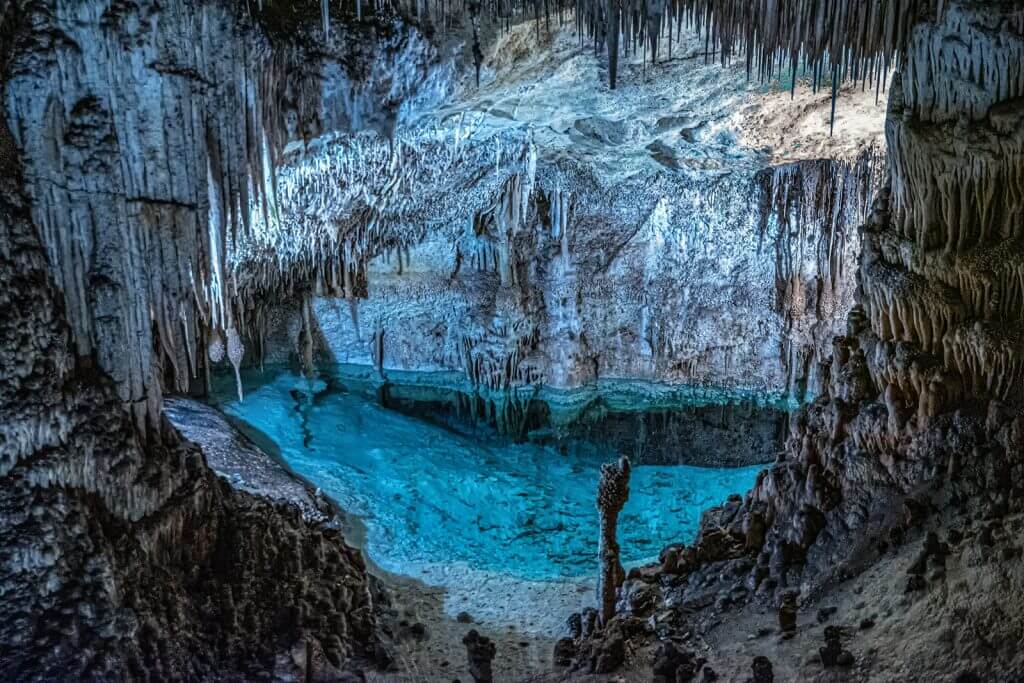 Die Drachenhöhlen "Coves del Drach" auf Mallorca fotografieren